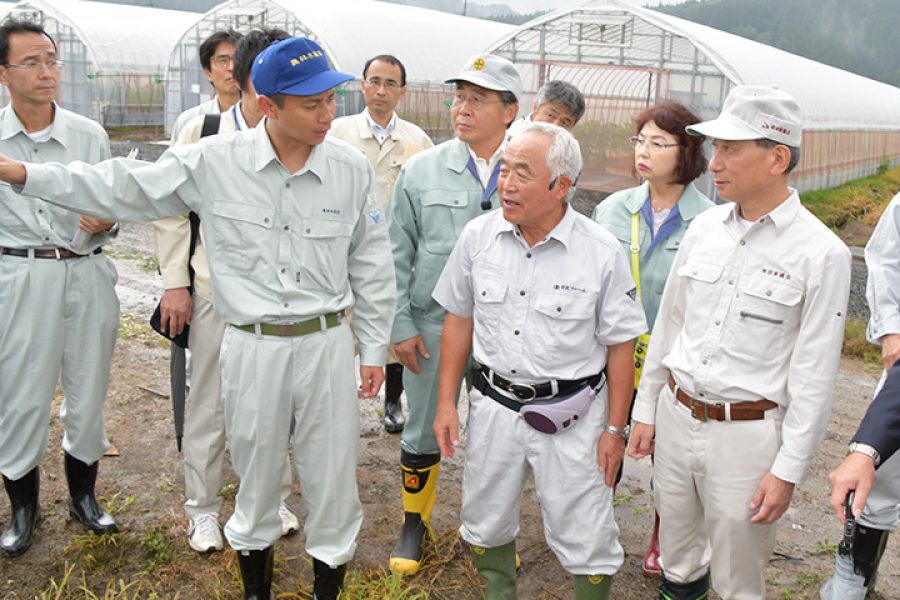 秋田の営農再開　後押し／谷合副大臣　大雨被害の実態を調査